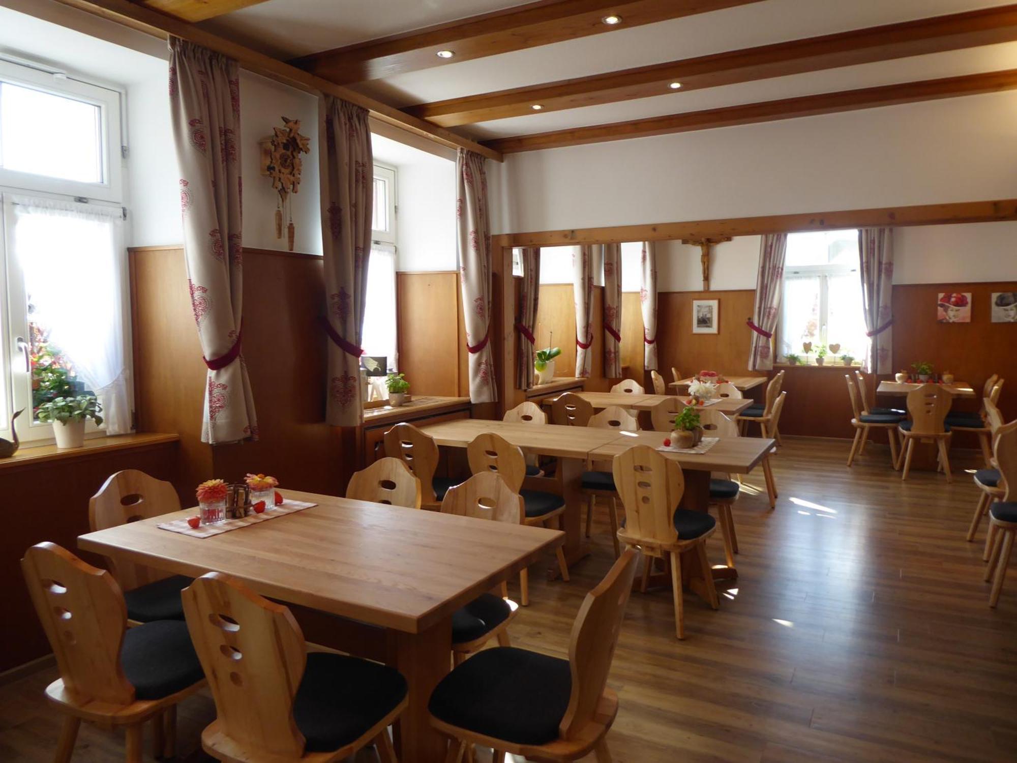 Gasthaus Zum Schwanen 于林根-比肯多夫 外观 照片